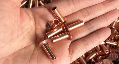 Niturile de cupru sunt expediate în Europa